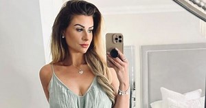 Mrs Hinch swears by £7 hob scraper to get her oven clean without leaving marks