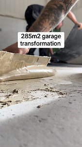 The best tiles for units and garages. This one was 285m2 which took 4 hours to complete. If you need new flooring for your unit give us a message - - - - - #garage #garagefloor #garageflooring #garagestyle #flooring #garagemakeover #tiles #pvc #workshop #garagegoals | Garage Style Ltd