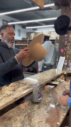 Shaping a Taccchinos Hat - Customized and Stylish