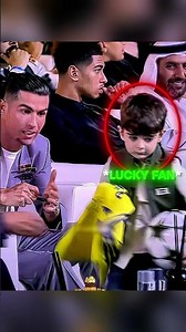 A fan receives a jersey signed by Cristiano Ronaldo Jr.… What happened next will surprise you
