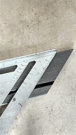 Perfect Baseboard Corner Trick – Simple Measuring #woodworking #carpentry #satisfying