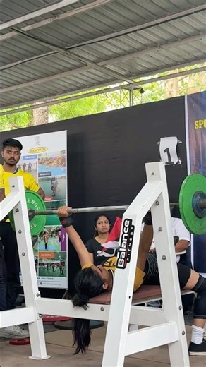 #BenchPress#BenchPressGirl#Powerlifting#StrongGirl#GymLife#IndianPowerlifter#WomenWhoLift#short