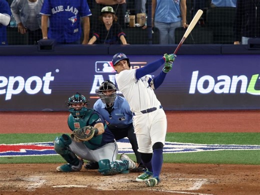 SIMMONS: George Springer leaps Roberto Alomar on list of Jays' most momentous home runs