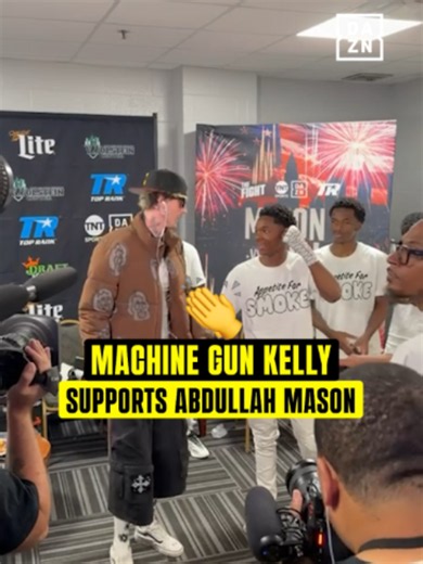 MGK x Abdullah Mason is some link-up 🤝🔥 #TheFight | #MasonBell LIVE NOW on DAZN and TNT 🤳 #DAZNBoxing #MachineGunKelly #AbdullahMason