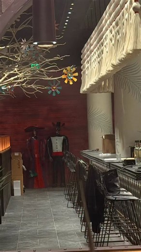 Philly ChitChat on Instagram: "Opening soon: Mi Vida is landing in East Market, right next to Canopy by Hilton Philadelphia Center City—and it’s a stunner. The space is beautiful, the prices are very reasonable (I checked the DC menus), and dinner runs until 10 PM nightly / 11 PM on weekends. There’s a very generous, nearly all-day happy hour, which already has my attention. Brunch on the weekends. The bar is especially cool—set in a separate room from the dining area (love that). You’ll find co