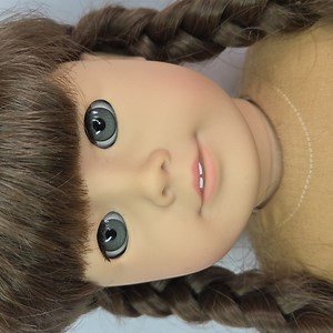 American Girl Doll Molly Pleasant Company 1998 Pleasant Company