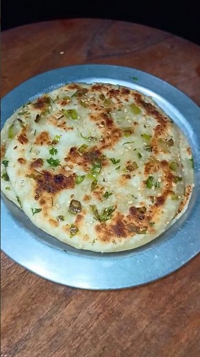 “You won’t believe how crispy this maida snack turns out 😋🔥”