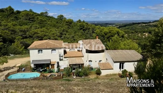 VALRÉAS - MAISON À VENDRE - 579 000 € - 270 m² - 7 pièces