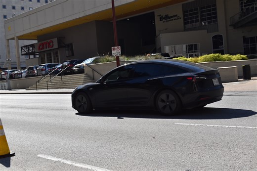 Tesla Reveals Remote Drivers Temporarily Control its Robotaxis