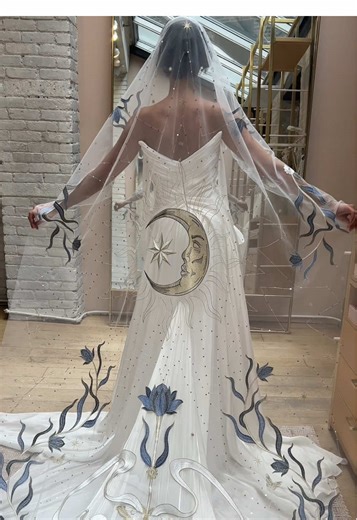 Stunning Art Nouveau-Inspired Wedding Veil