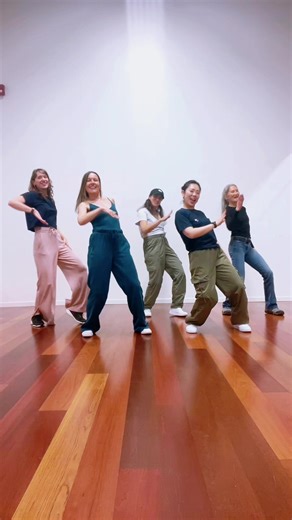 It was 1999 #1999 #dance #beautifulgirls #heartbroken #thehousewivesofhiphop