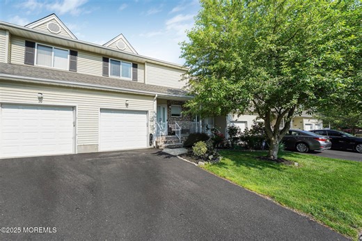 30 Forest Garden Dr, Matawan, NJ 07747 - MLS 22516712 - Coldwell Banker