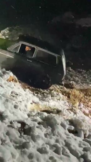 Lada Niva Off-road Failure