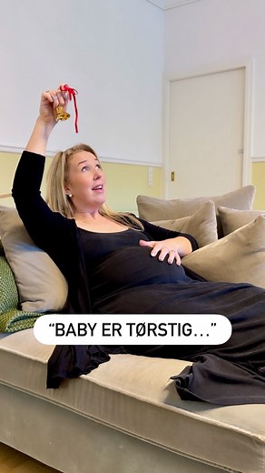 Michella Meier-Morsi on Instagram: "Reklame @ninjakitchennordics 🎄 Jeg er stadig ikke sikker på, hvem der har mest optur på over denne her - børnene eller den gravide😅 I hvert fald har Ninja SLUSHi kørt nonstop, siden den flyttede ind i vores køkken for et par uger siden🤩 Og med god grund - for den laver både Slushice, Milkshake, Frappé, Frozen Cocktails og Frozen Juice😋 Og så tænker du måske, som jeg gjorde: “Får man overhovedet brugt en slushice-maskine i hverdagen?” Svaret er kæmpe JA! Fo