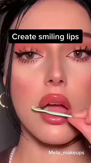 Enhance Your Look with Smiling Lips Makeup