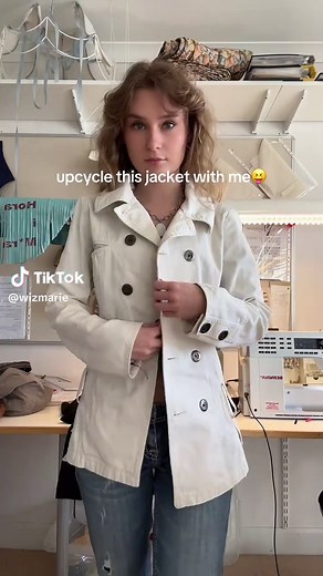 i found this jacket in a basement, now it’s front row in my closet😝 #fyp #sewing #sewingtutorial #fit #thriftflip