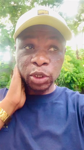 Raise your hand and introduce yourself to the world 🌎