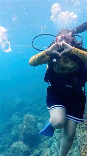 #scubadiving #travel #minivlog