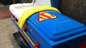 Texas man designs custom caskets for Uvalde school shooting victims