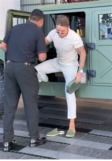 Exploring Mules for Hummer by Vlad Bykov