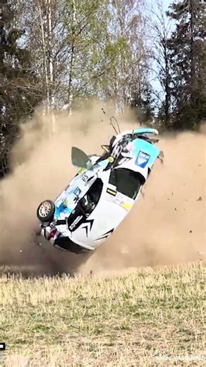 Moments Filmed Seconds Before Disaster | Idiots in Cars