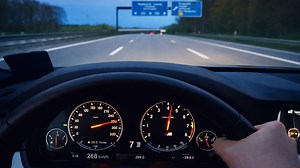 Onboard ride showcases BMW M5 acceleration and sound