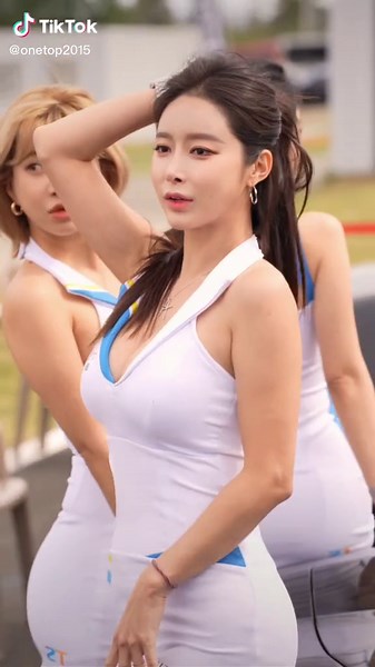 Professional Models Shine at Outdoor Car Event