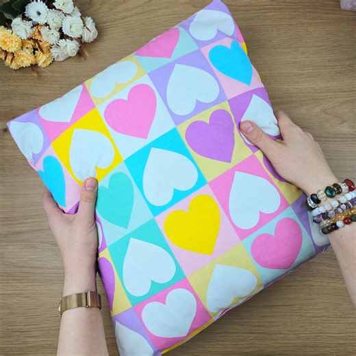 You can easily sew this in just 4 minutes. You should definitely watch it. | Knitting