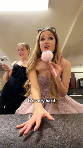 So Anastasia will have fun at the afterparty without worrying about tearing the dress. #celebrity