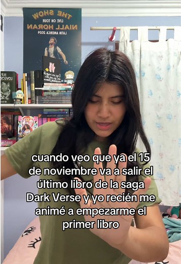 será que me los acabo en dos días?🧍‍♀️ || ig: melltbooks #lectores #fyplectoras #booktok #cosasdelectores #lectorastiktok #darkverseseries #runyxauthor