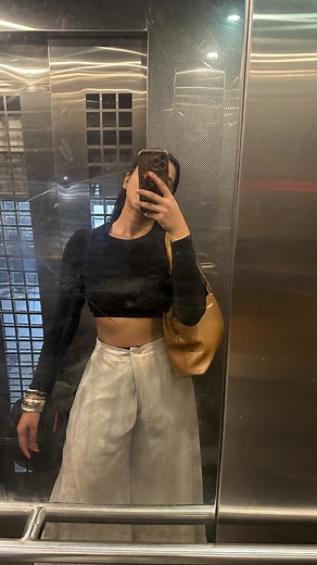 GINGER 😸 & I AGAINST THE WORLD ❤️ Meet my workout buddy..always around me ready for some belly rubs 🥺 #sundaybinge | Vainidhi Jagdish