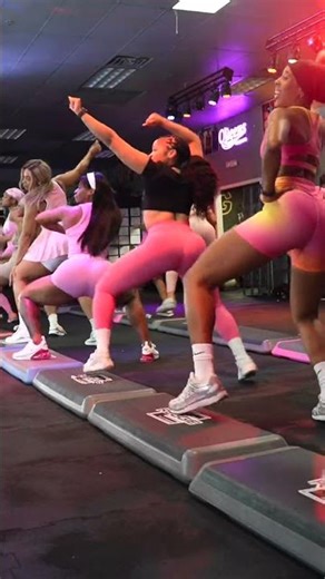 Our 🆕 BEGINNER step routines are here!🔥 I LOVE ❤️ this movement • Join us