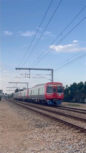 A 4 car 3000 class railcar transfer to Adelaide at Pym St