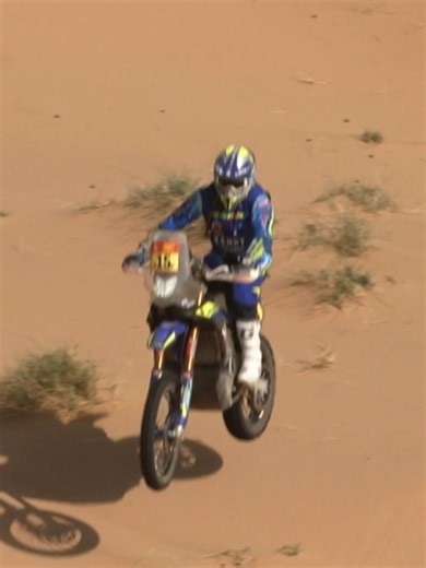 Sweet Dune Flow: Riding with Lorenzo Santolino