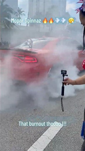 Mopar Spinnaz Rideout!! #mopar #beach #florida #browardcounty‪@SRT_IRV‬