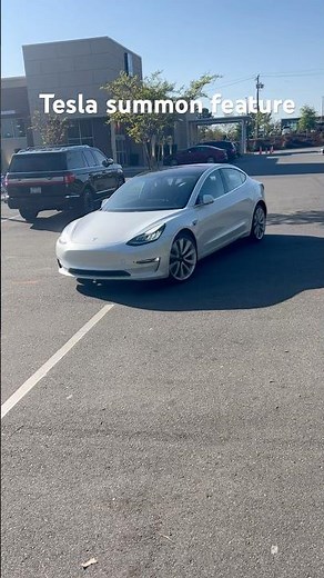 Tesla Model 3 Summon Feature - Car Drives to Me Without a Driver! #Shorts #tesla #FullSelfDriving