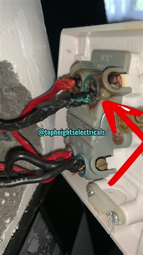 Understanding Why a 20A DP Switch Fails with Instant Showers