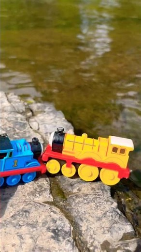 Thomas vs Molly! #thomasandfriends