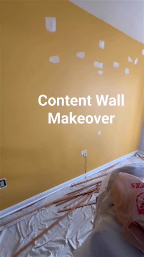 You don’t need a big fabulous house to create content. 🏠📸A little remodel can go a long way. I remodeled several rooms in my home to make creating content a little easier. I love creating content outside with natural night and meeting people but when it’s freezing cold outside I wanted a neutral place to create content in the house 🏠 My new content wall was perfect. 🤩 | Travel Lady Shops