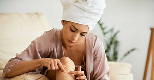 Une dermatologue nous dévoile comment éviter les boutons après le rasage