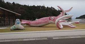 Town of Noto in Ishikawa, Japan Uses S$330,000 of Govt's Financial Aid to Build Giant Squid Statue