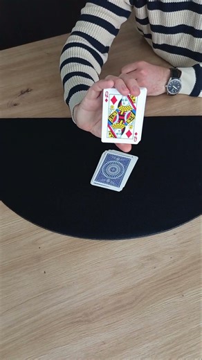 Ambitious card trick! #cardtrick #magictrick #cardmagic