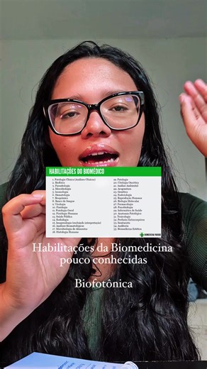 A biofotônica é uma das habilitações mais inovadoras e desconhecidas da biomedicina. Nessa área, profissionais usam tecnologias baseadas em luz para diagnósticos ultra-precisos e terapias não-invasivas. Da detecção precoce de tumores à cicatrização acelerada com lasers, biomédicos fotônicos estão transformando a medicina do futuro. 💡🔬 #biomedicina #biofotonica #ciencia #tecnologia #saude