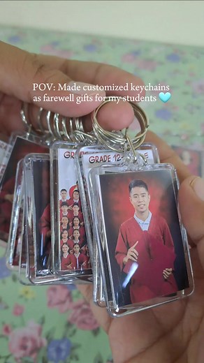 Customized Farewell Gift Ideas: Acrylic Keychain for Students