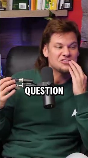 WHO WOULD WE TAKE FIRST IF ALIENS ARRIVED? 👽🌍W/NEIL DEGRASSE TYSON #shorts