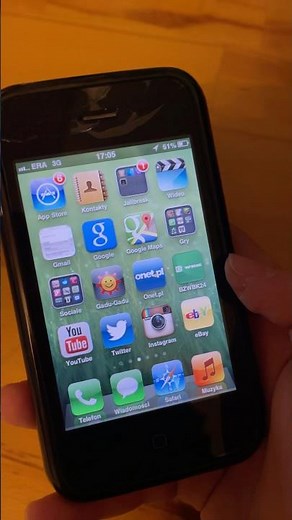 iPhone 3GS #retro #tech #nostalgia #2000s #2010s