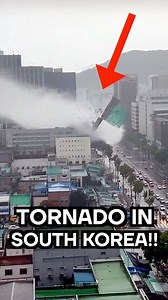 Imagine this: low grey sky pressing on Namsan, rain needling the mic. I’m on a high balcony above Itaewon, trying to hold a pinch-zoom on N Seoul Tower and the roofs of Myeongdong when a tight funnel pulls in from the Han and starts chewing toward Gwanghwamun. Crosswalk beeps smear into the wind, scooters whine, bus brakes hiss. I over-zoom, autofocus breathes, my thumb smears the lens. “뭐야 이거?!” someone shouts as pojangmacha tarps, signboards, PVC roof sheets, banner vinyl, and scaffolding net 