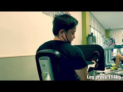 Precorのマシンで筋トレ