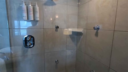 Niagara Falls loft suite tour: Marriott Fallsview Hotel review & stunning views!