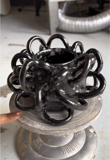 #ceramics #ceramichandbuilding #pottery #potterystudio #fyp